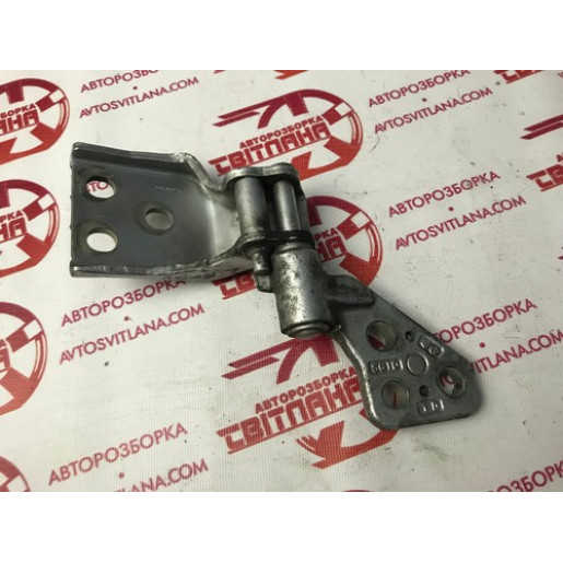 Петля двері багажника ліва Partner / Berlingo 2008- 8717C0